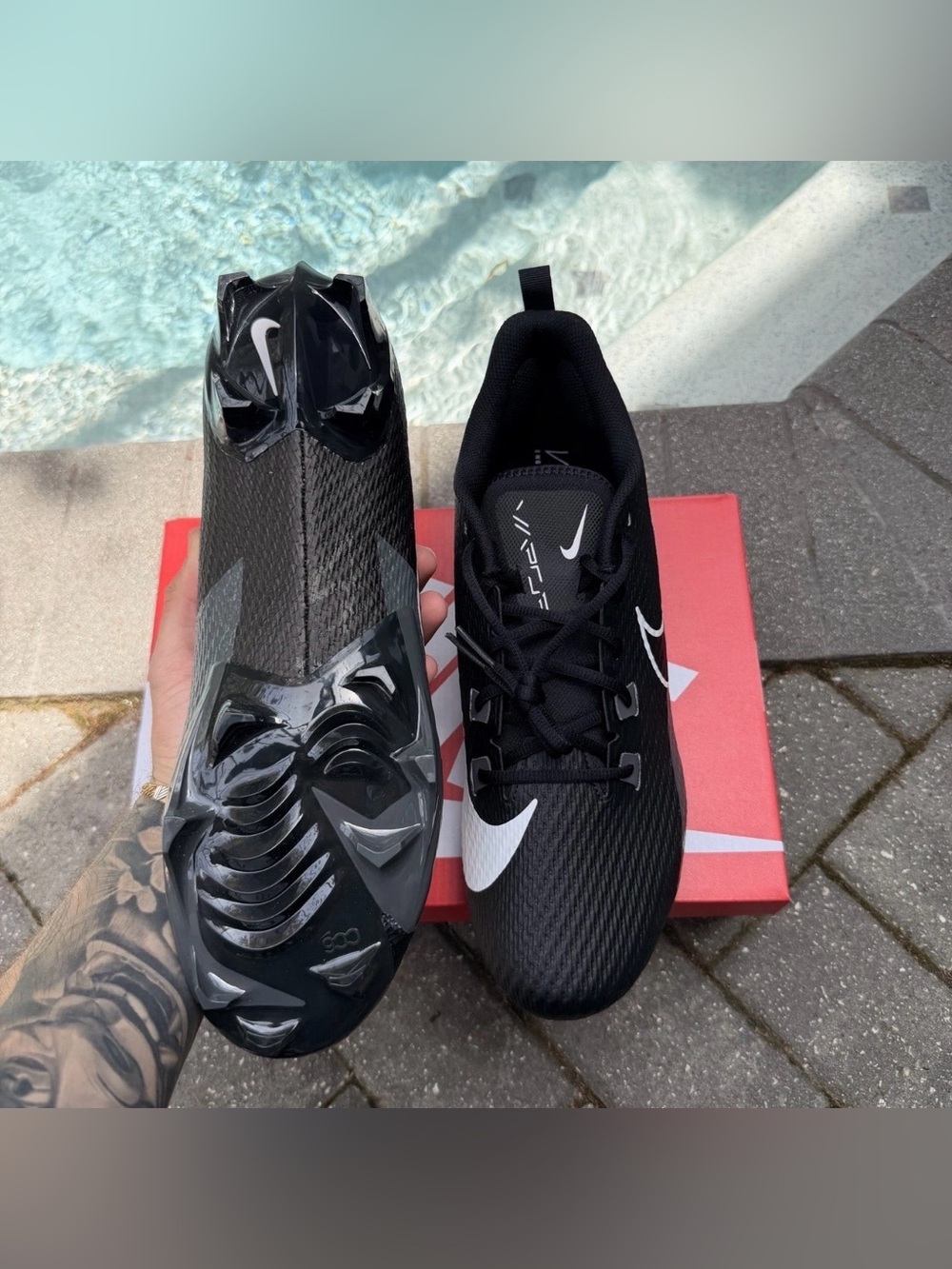 NIKE VAPOR EDGE FOOTBALL CLEATS BLACK WHITE MENSS SIZE 15 FN7764-001 - Picture 4 of 5